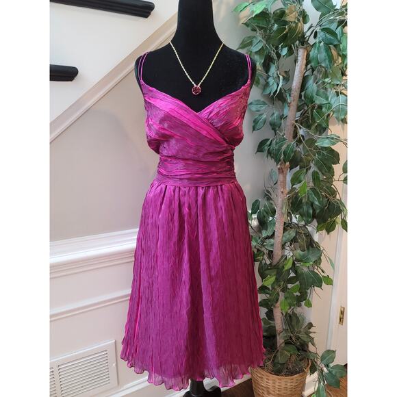 Kay Unger Evening Dress Women Size 14 Pink Pleated Chiffon Cocktail Party Formal